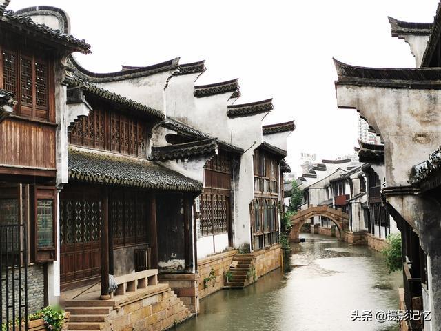 汽车销售遭遇淡季,特斯拉销量暴跌89.1%,是因为林志颖事件吗? - 机智问答,智慧解疑惑